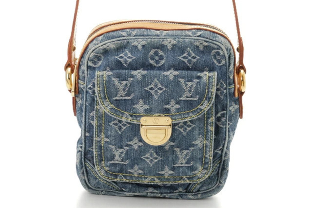 LOUIS VUITTON Camera Bag Monogram Denim